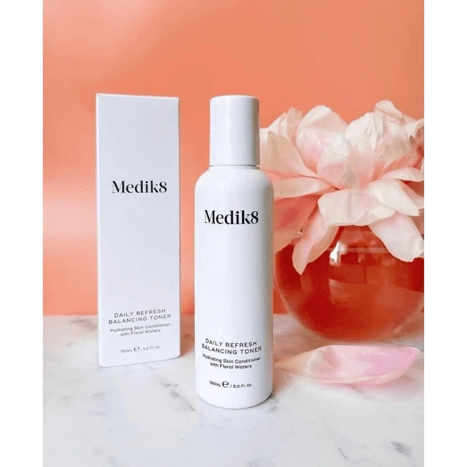 Medik8 Daily Refresh Balancing Toner 9 Medik8 Daily Refresh Balancing Toner - Image 7