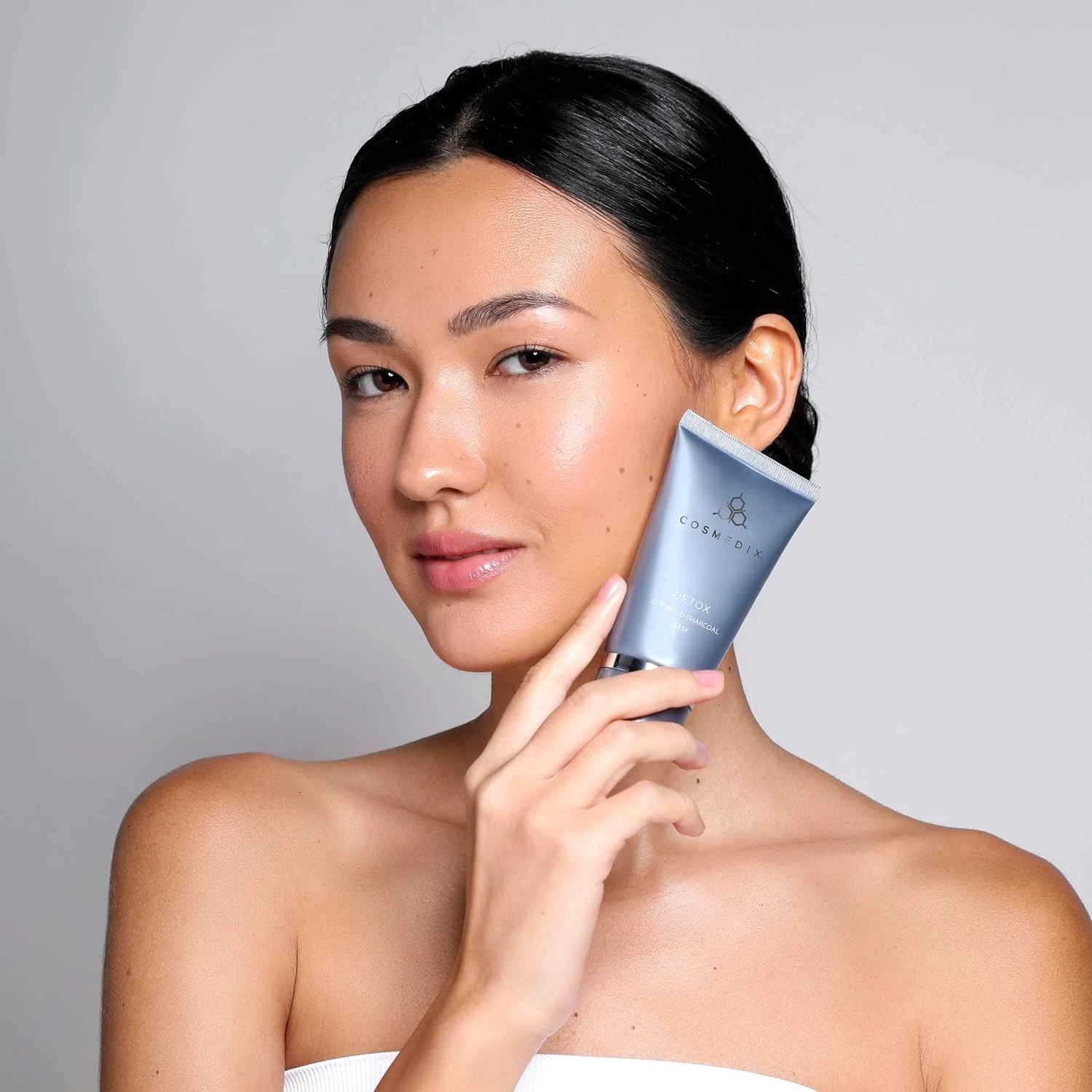 Cosmedix Detox Mask 11 Cosmedix Detox Mask - Image 9