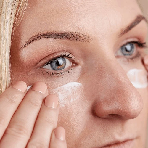 Medik8 Cream Cleanse 6 Medik8 Cream Cleanse - Image 4